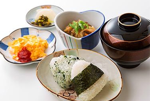 おにぎり朝食